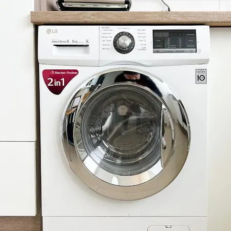 Modernes Mit Stil In Lage
