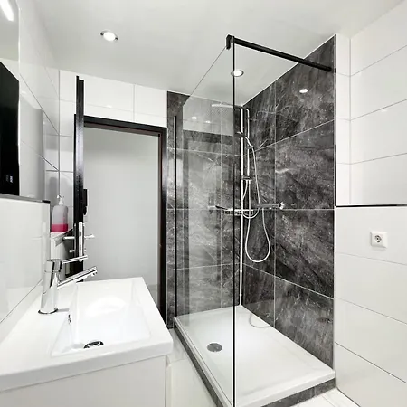 Apartman Modernes Mit Stil In Lage *