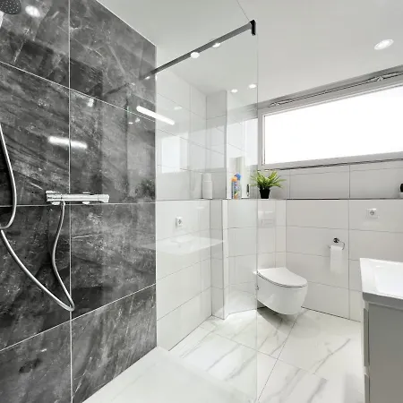 Apartman Modernes Mit Stil In Lage
