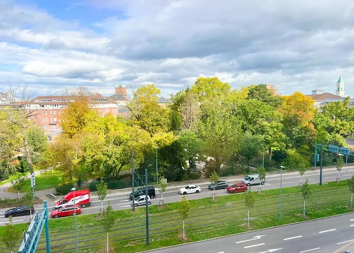 Modernes Mit Stil In Lage